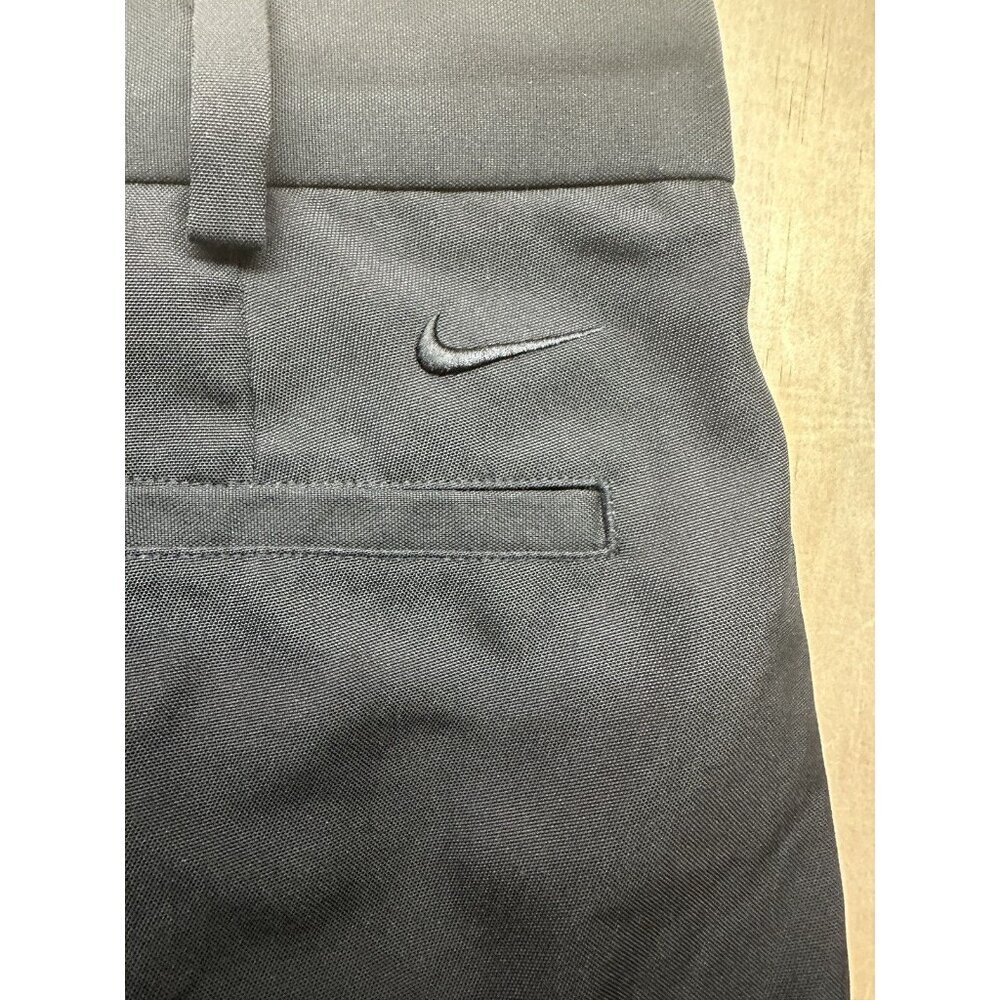 Nike Golf Dri-FIT Performance Polyester Black Golfing Shorts Size 34 Chino EUC - Picture 7 of 7